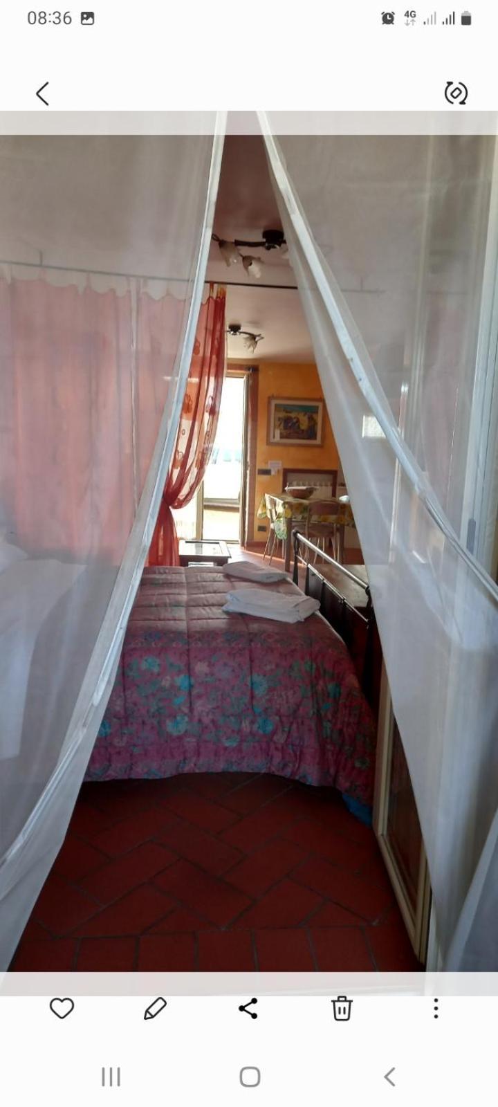 A Santy'S House 1Piano-No Lift-Shuttle A Pagamento-Raggiungibile A Piedi Aeroporto-Fermata Bus Fiera Di Roma A 3 Minuti-Air Condiz Ed Extra Bed For A Fee A Pagamento Apartment Fiumicino Bagian luar foto
