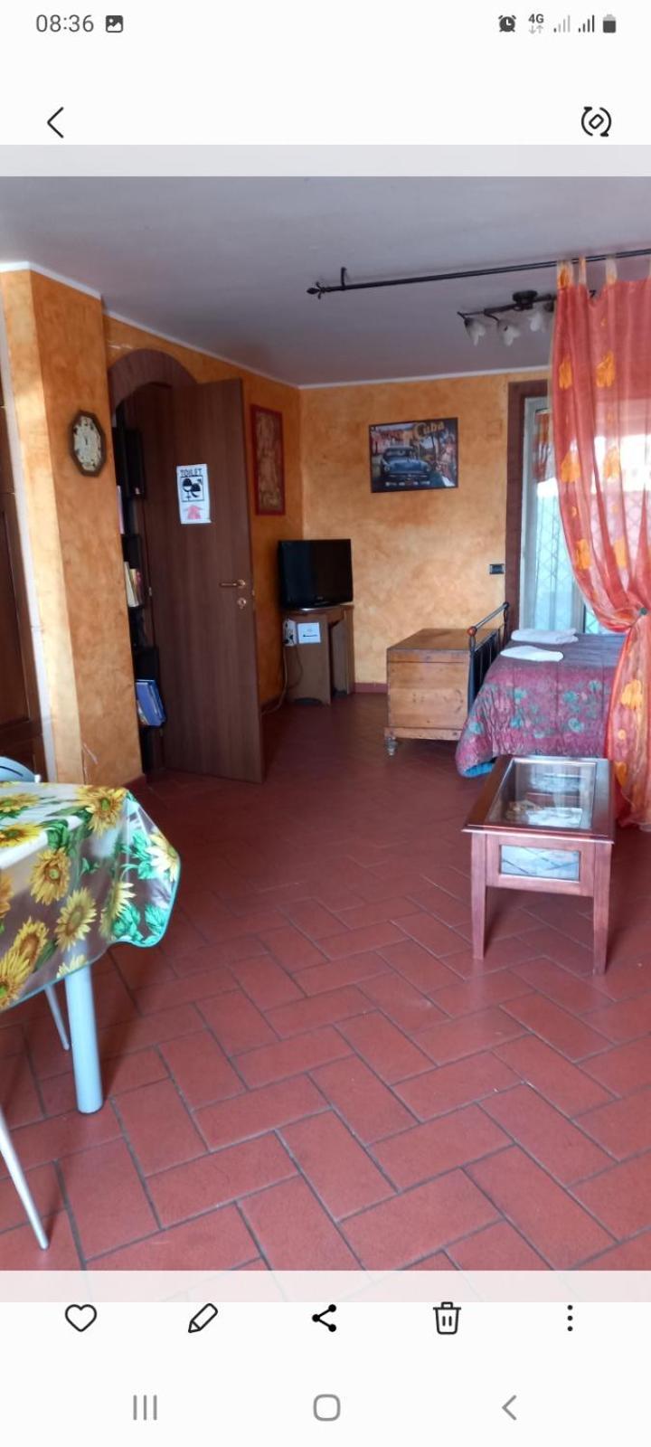 A Santy'S House 1Piano-No Lift-Shuttle A Pagamento-Raggiungibile A Piedi Aeroporto-Fermata Bus Fiera Di Roma A 3 Minuti-Air Condiz Ed Extra Bed For A Fee A Pagamento Apartment Fiumicino Bagian luar foto